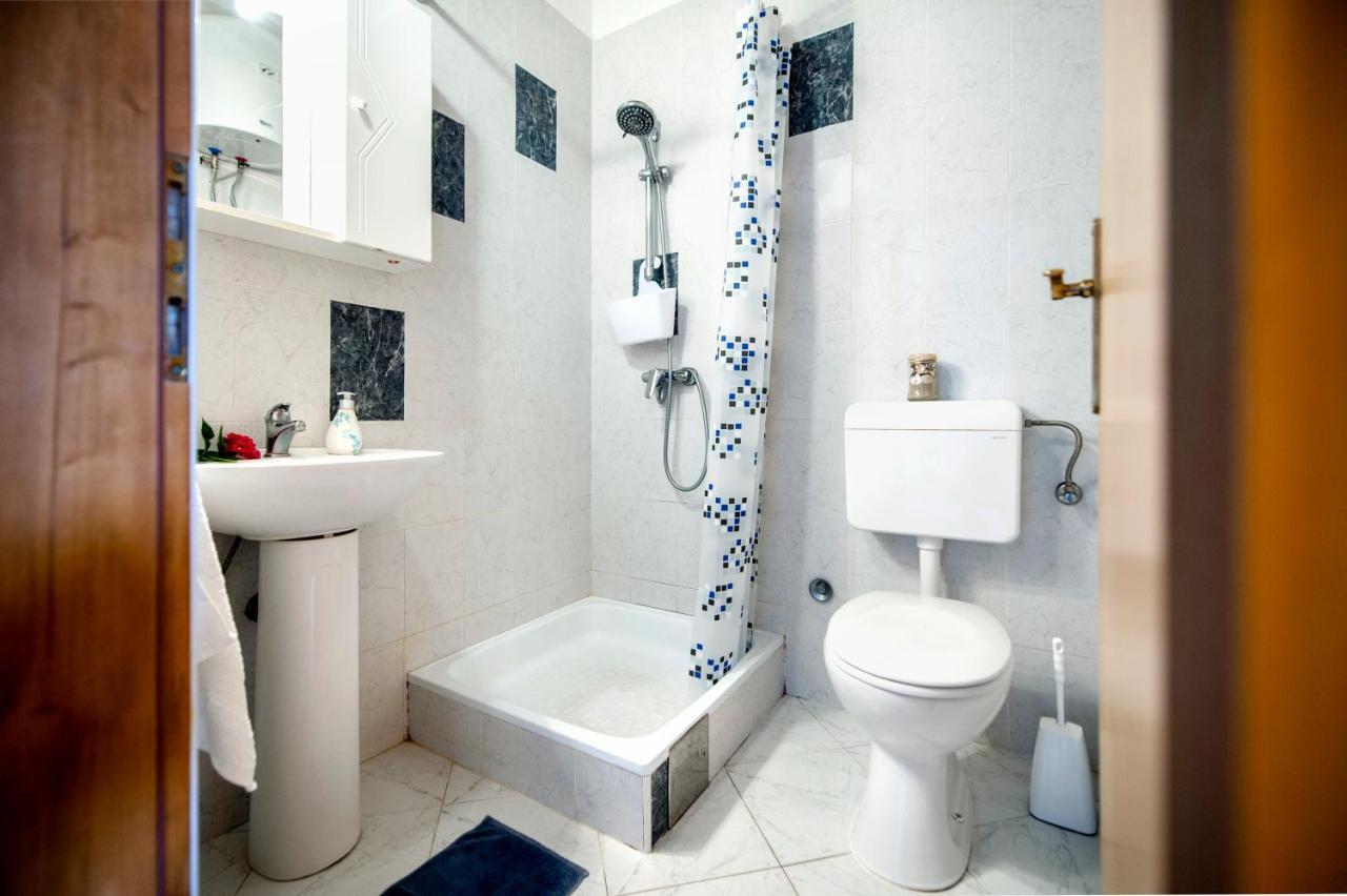 Apartman Near Beach Pelagic Sea View ロヴィニ エクステリア 写真